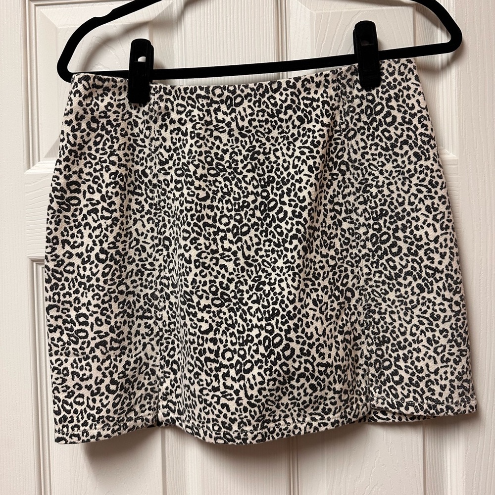 Le Lis animal print skirt